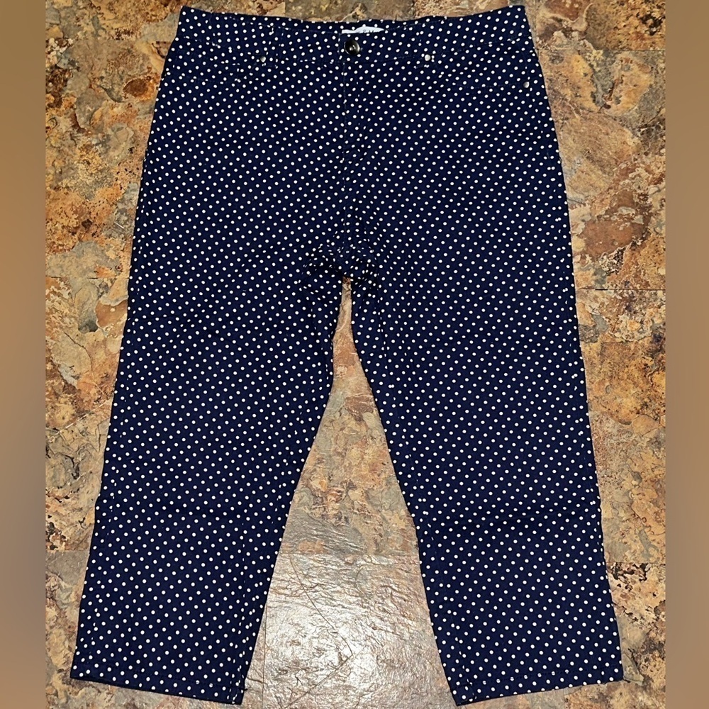 Purple & More Women’s Capri Polka Dot Pants Size Medium Navy Blue & White